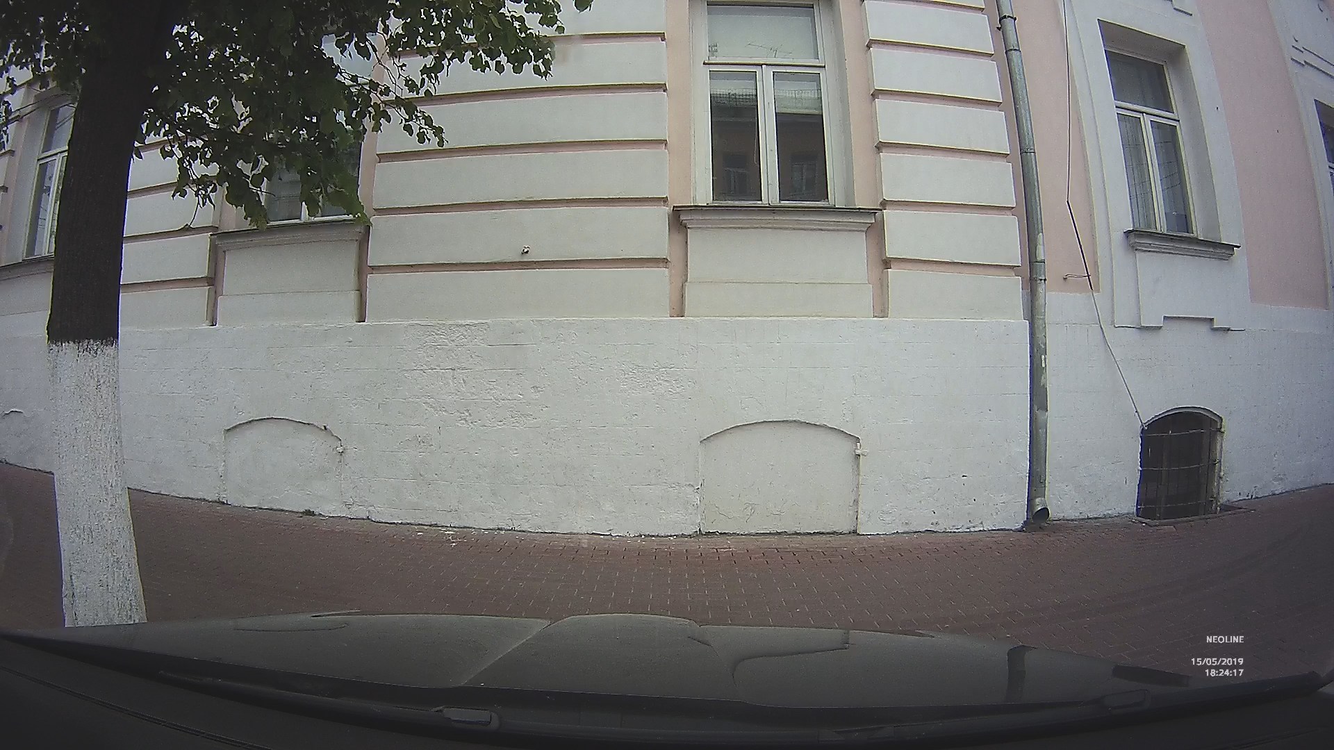 2019_05_15_18_23_29_DRV.MP4_snapshot_00.59.jpg