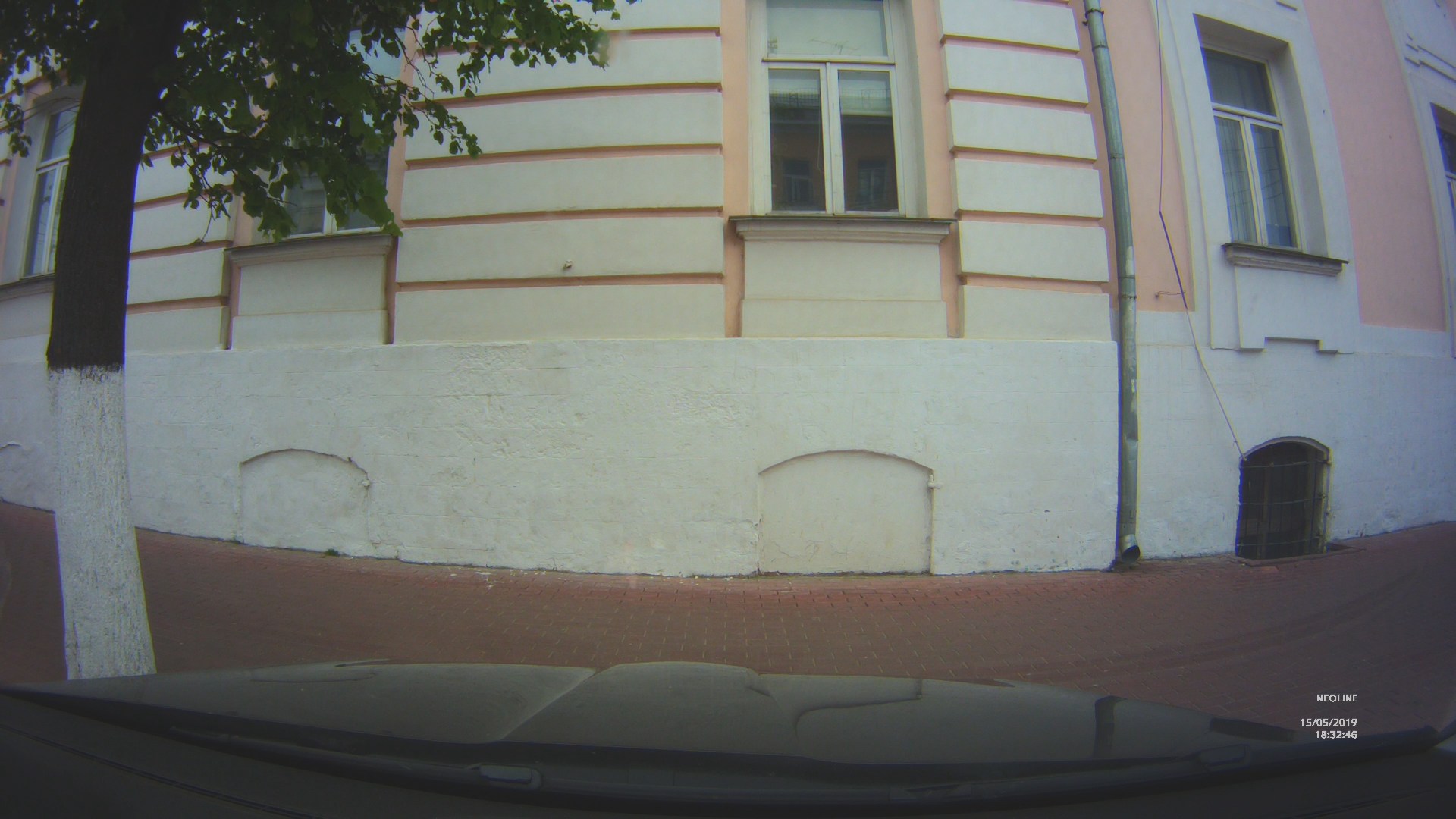 2019_05_15_18_32_46_DRV.MP4_snapshot_00.00.jpg